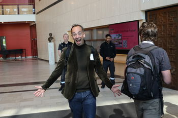 briller ,briller ,synspleie ,yttertøy ,jakke.