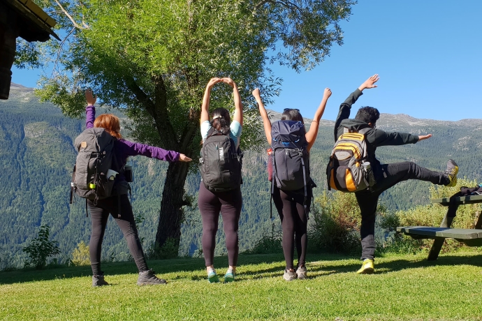 Students at Blindern outside Frederikke
