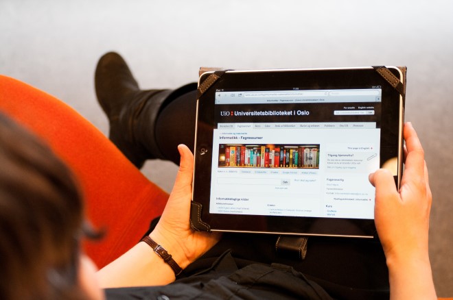Image may contain: Hand, Tablet computer, Gesture, Communication Device, Gadget.
