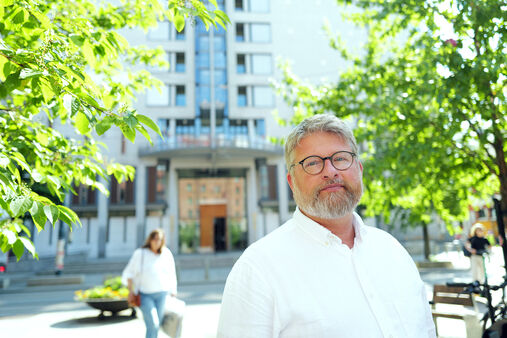 Bildet kan inneholde: hvitsnipparbeider.