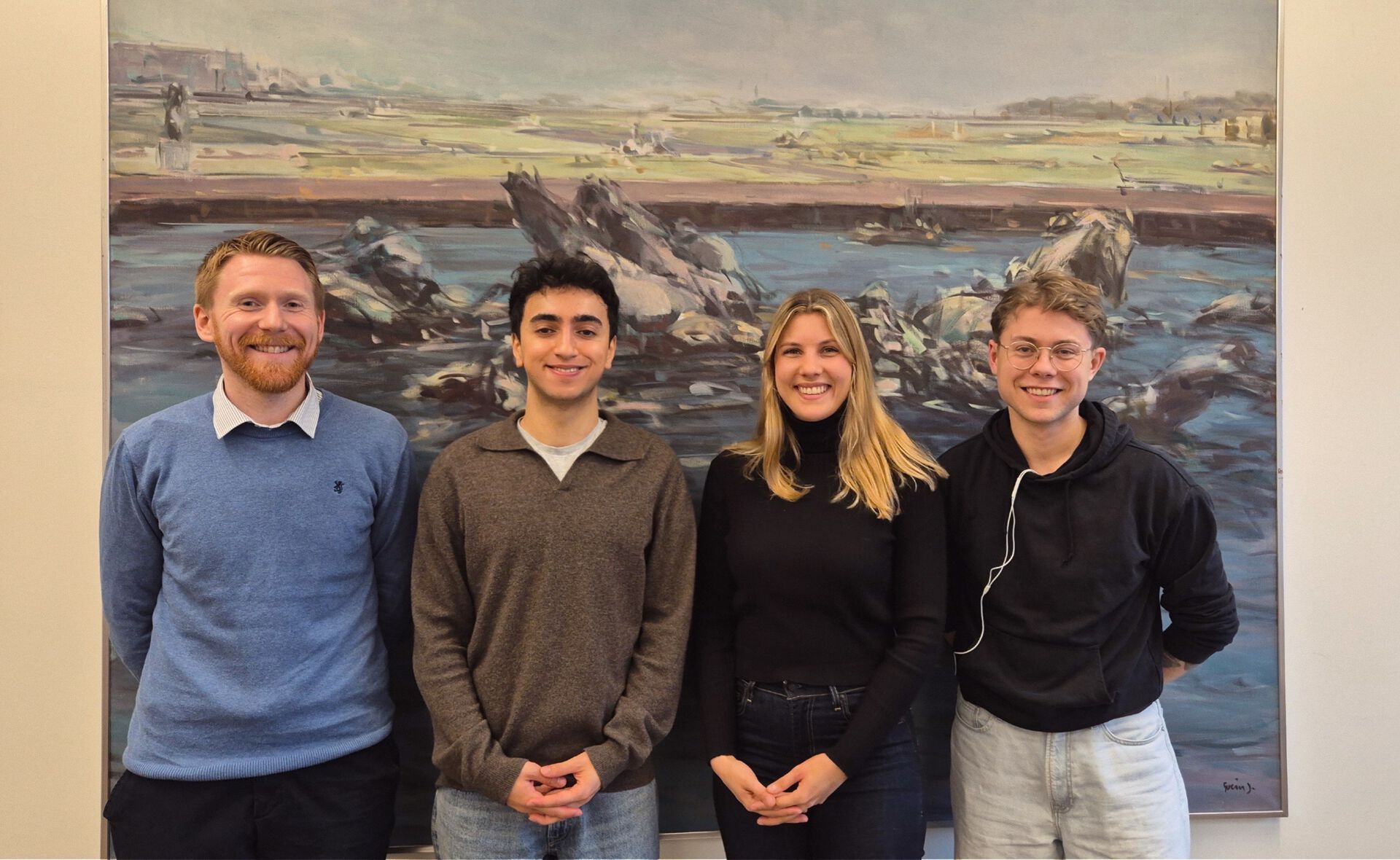 Et bilde av vinnerne, fra venstre: Erlend Jørgensen, Nima Salimi, Elisabeth Haaland Sundkvist og Leon Oliver Bell.