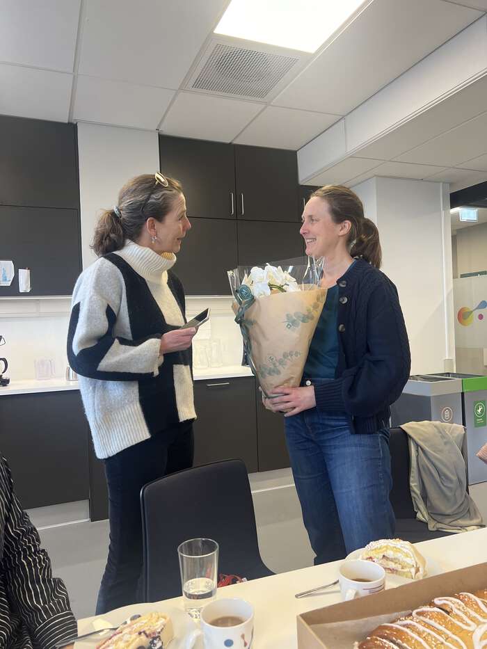 Bildet kan inneholde: interiørdesign, gulvbelegg, gulv, komfort, renslighet.