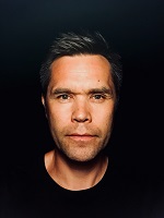 Portrettfoto av Cato Bjørkli