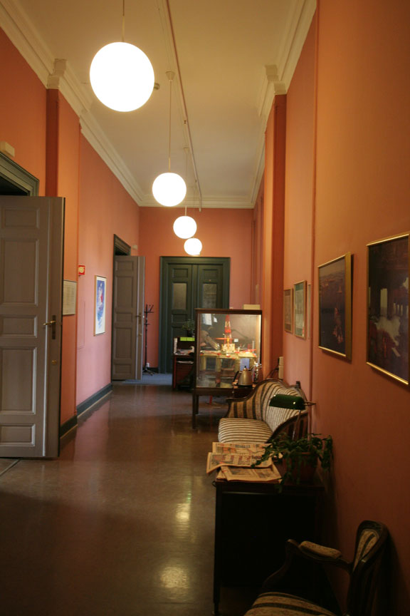 Korridor, 1. etasje i østfløyen.