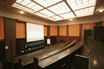 Auditoriet i Domus Bibliotheca brukes fortsatt til undervisning ved Det juridiske fakultet.