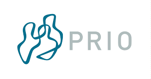 PRIO sin logo i grått og turkis. En strektegning som kan se ut som omrisest av tre mennesker.