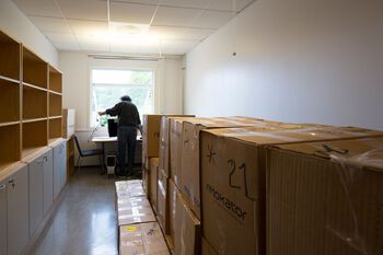 Before moving into Harald Schjelderups hus,&amp;#160;RITMO&#39;s staff was located at three different departments and in three different buildings&amp;#160;on the University of Oslo campus. There was a great volume of items, boxes and books to be moved.&amp;#160;Bruno Laeng filled quite a few boxes.