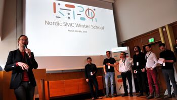 RITMO&#39;s deputy director Alexander Refsum Jensenius welcomes the participants for the NordicSMC Winter School. The introduction was followed by speed presentations by all participants. They each got 1 minute and 1 slide to talk about their background and research.
