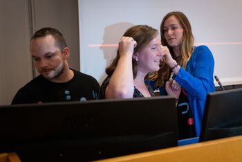 Person ,Face ,Computer ,Personal computer ,Smile.