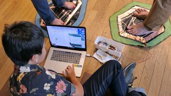 Computer ,Laptop ,Jeans ,Personal computer ,Hand.