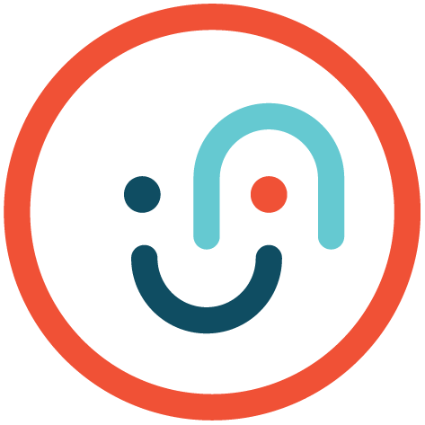 Ansikt som smiler. Formet av en sirkel, to prikker og to streker i orange, mørke- og lyseblå. Emblem.