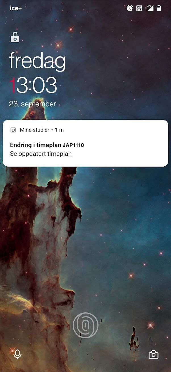Push varsel på mobil av en endret undervisning som inneholder emnekode.